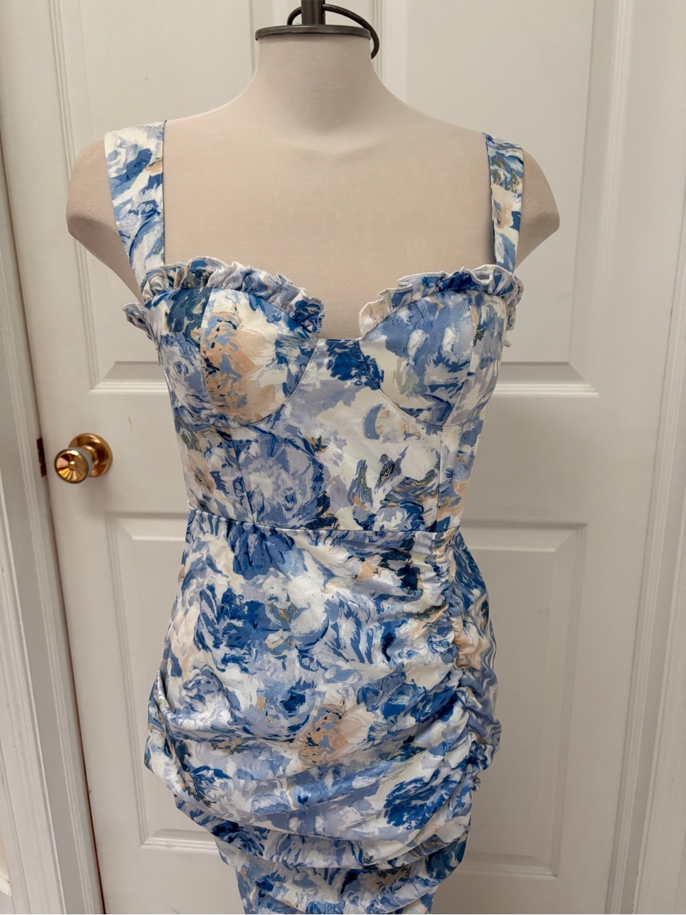NWT Cider Blue and White Floral Midi Dress with Sweetheart Neckline